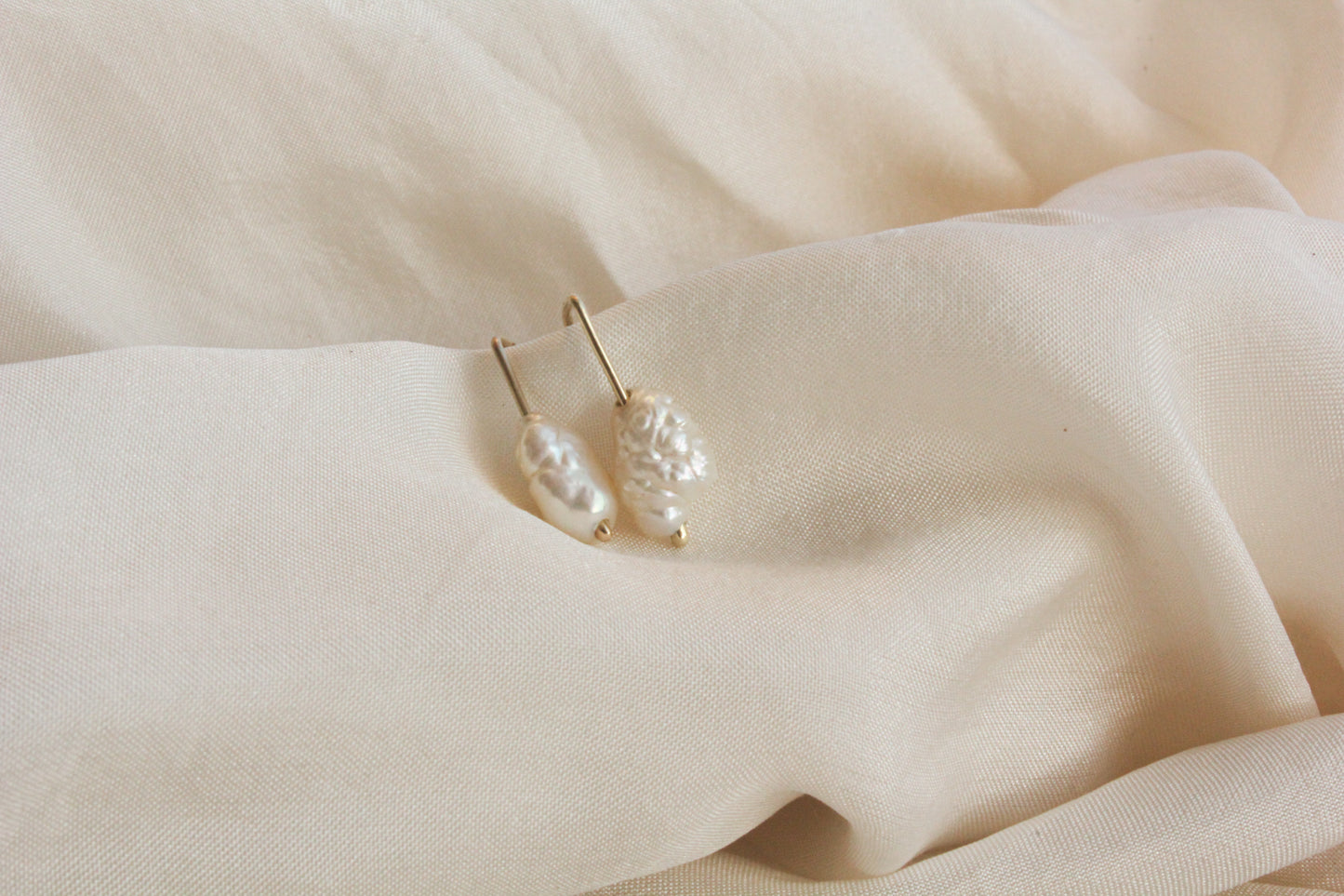 Freshwater Pearl Earrings 14k Gold - Small