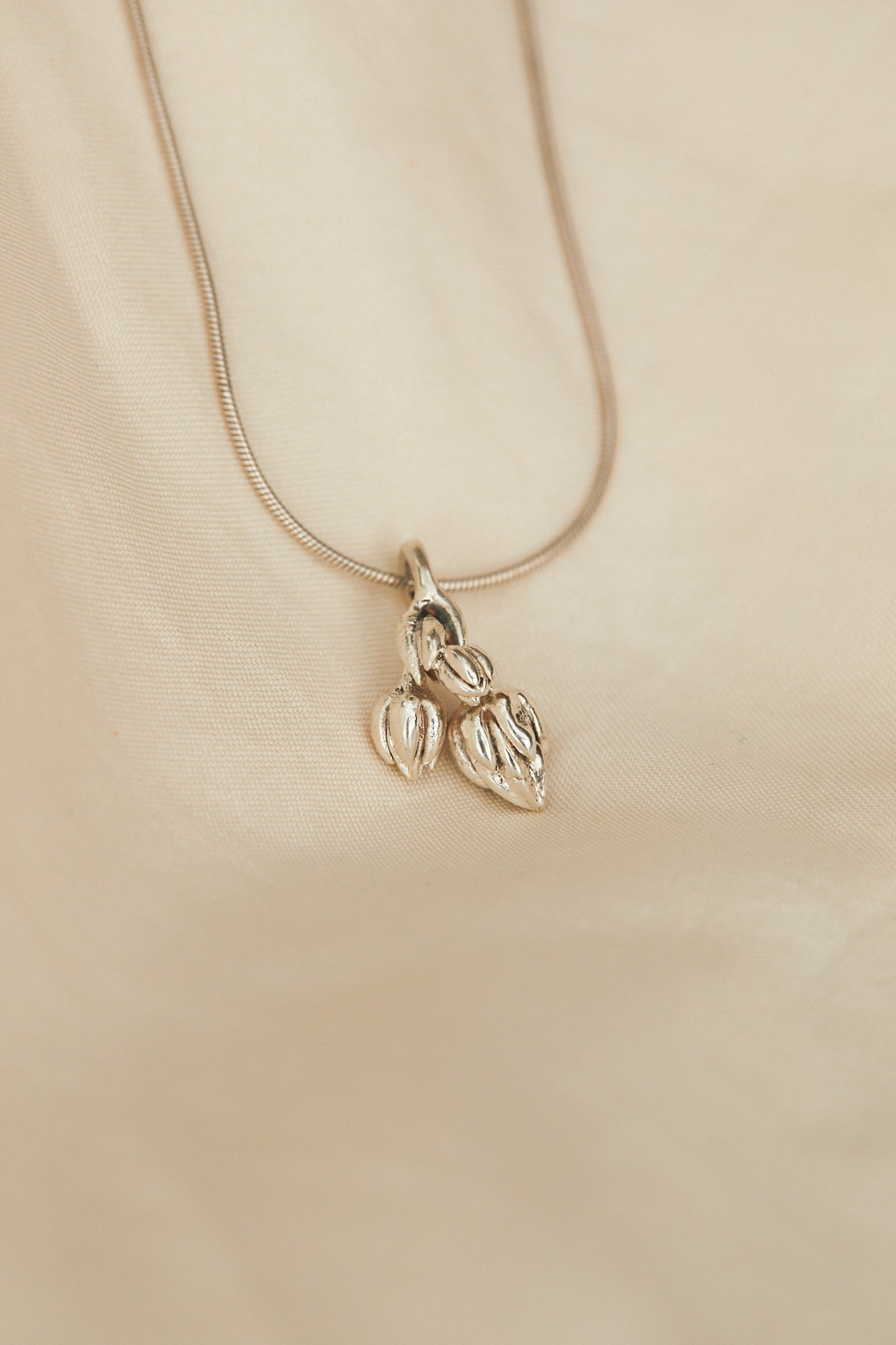 Triple Flower Buds Necklace