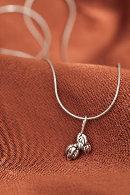 Triple Flower Buds Necklace