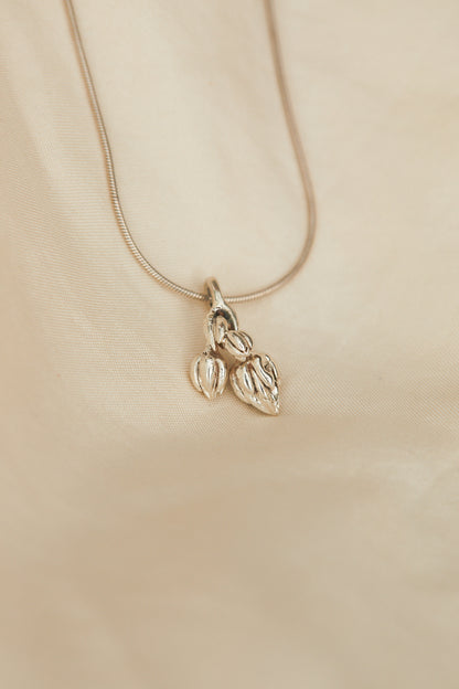 Triple Flower Buds Necklace